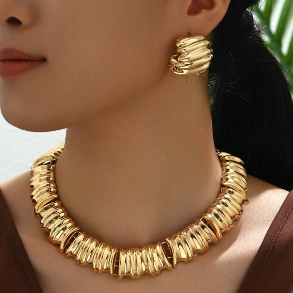 Necklace set